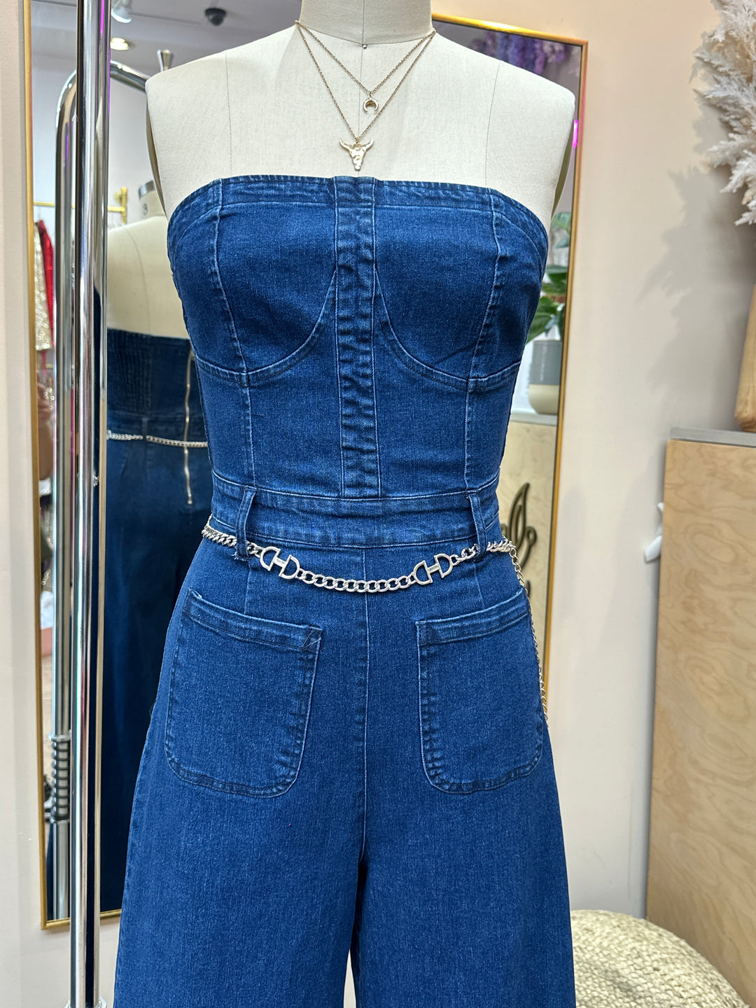 Elegant Silver Chain Belt