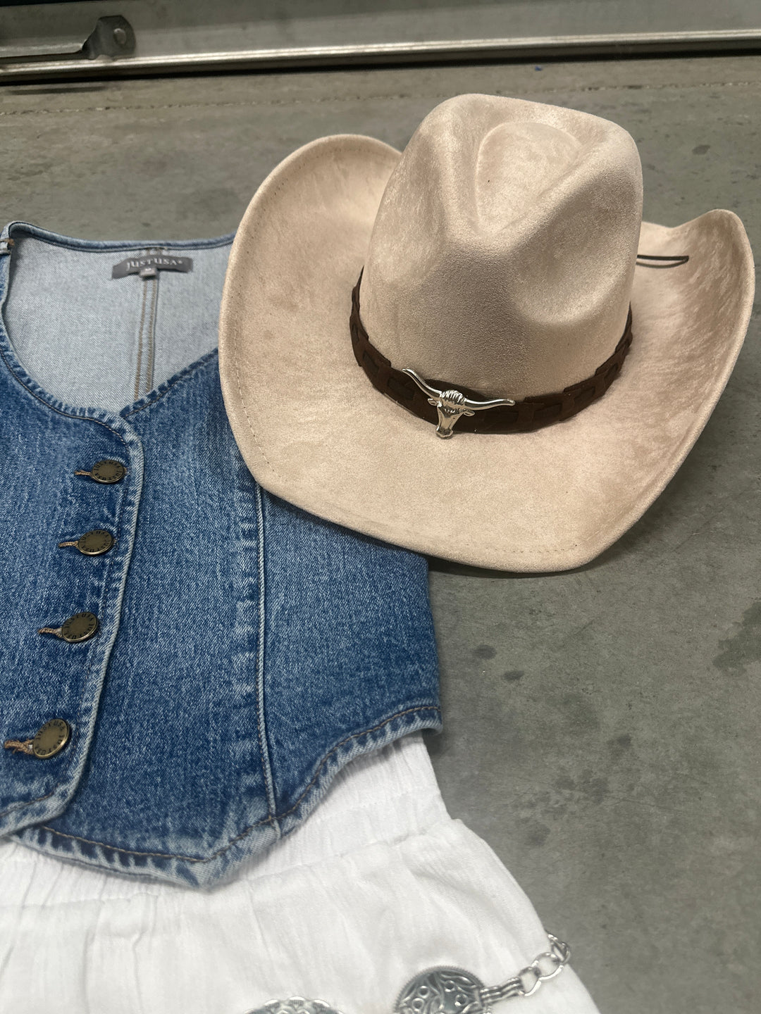 Bull Head Beige Cowboy Hat