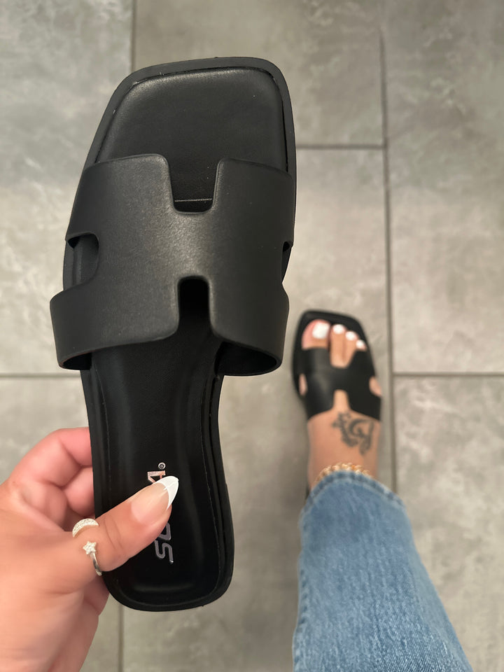 Black Open Toe Flat Sandals- Jenna