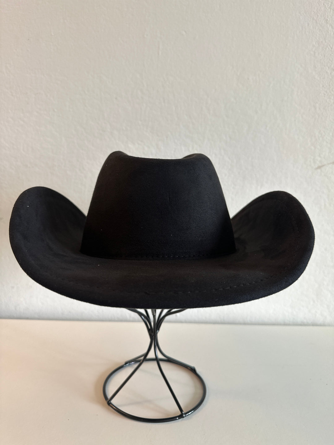 Black Star-Embellished Cowboy Hat