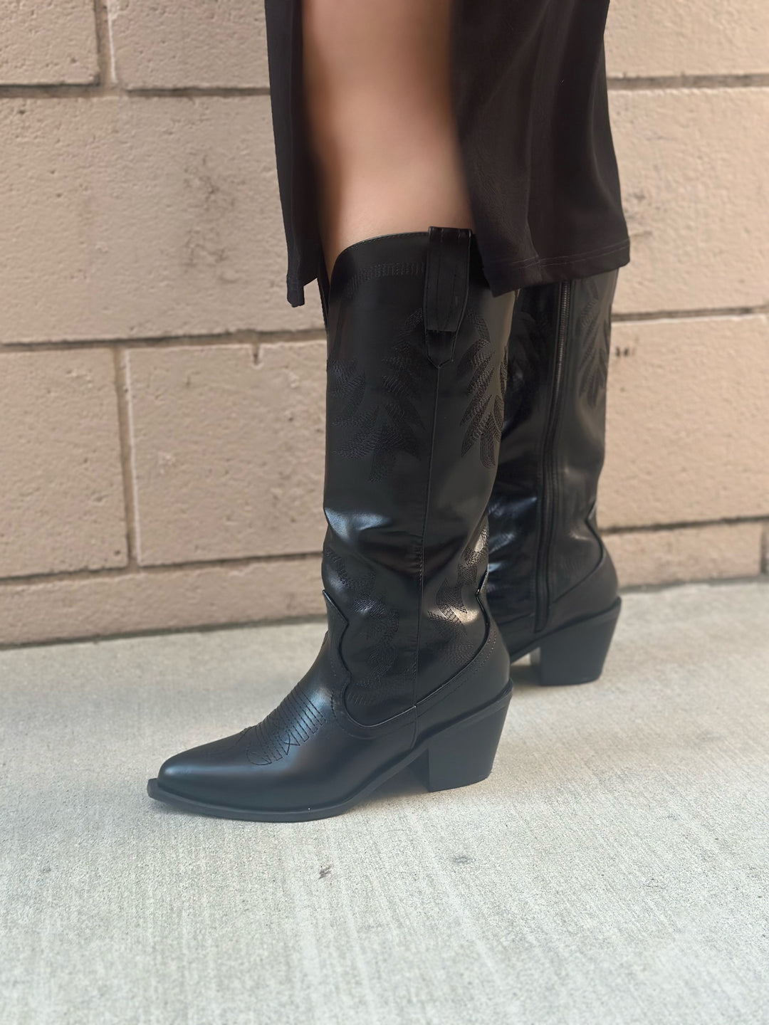Black Western Cowboy Boots- Debbie