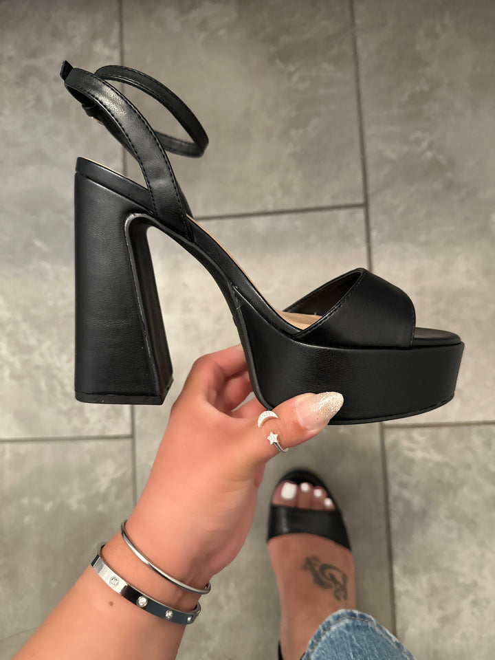 Black Round Toe Platform Heel- Ellie