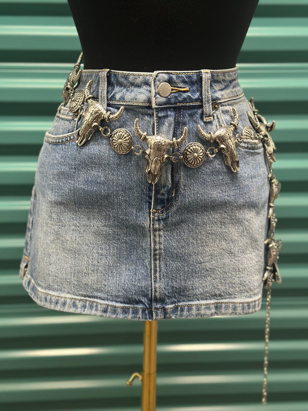Heavy Metal Silver Longhorn Concho Belt