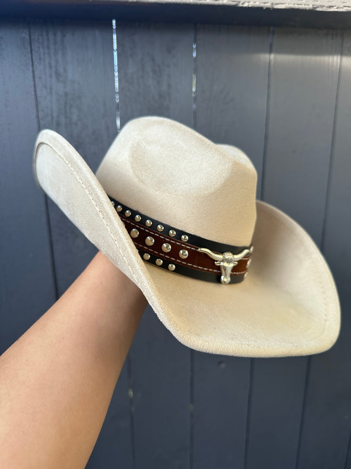 Beige Western Cowboy Hat with Bull Emblem