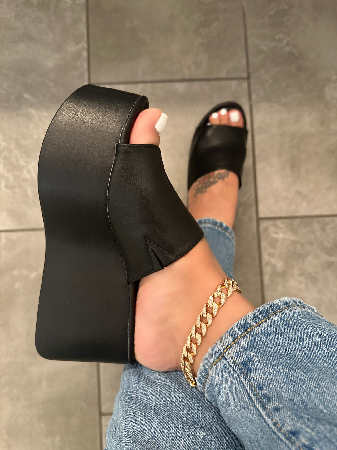 Black Platform Mule Sandals- Nelly