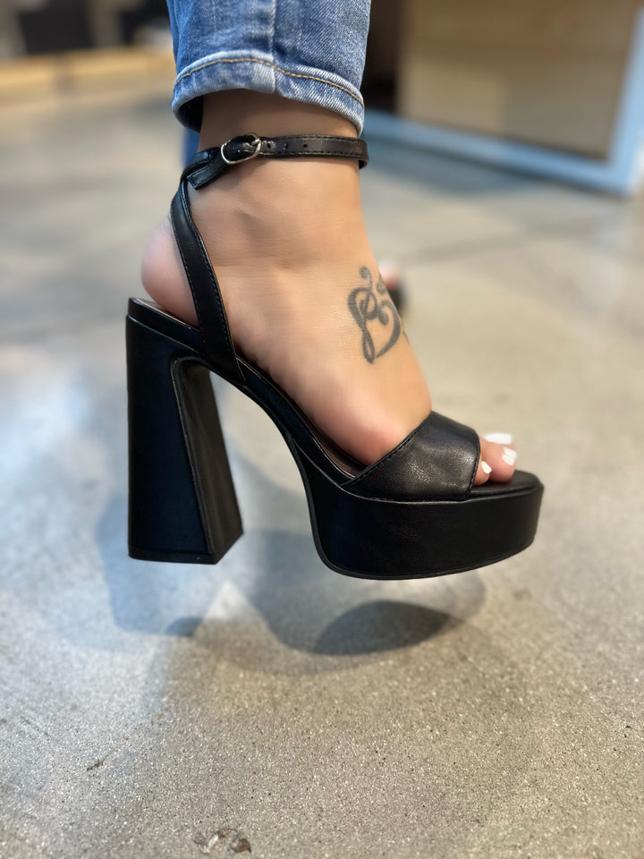 Black Round Toe Platform Heel- Ellie