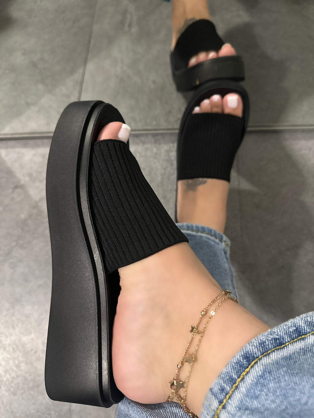 Fatima Platform Sandal- Black